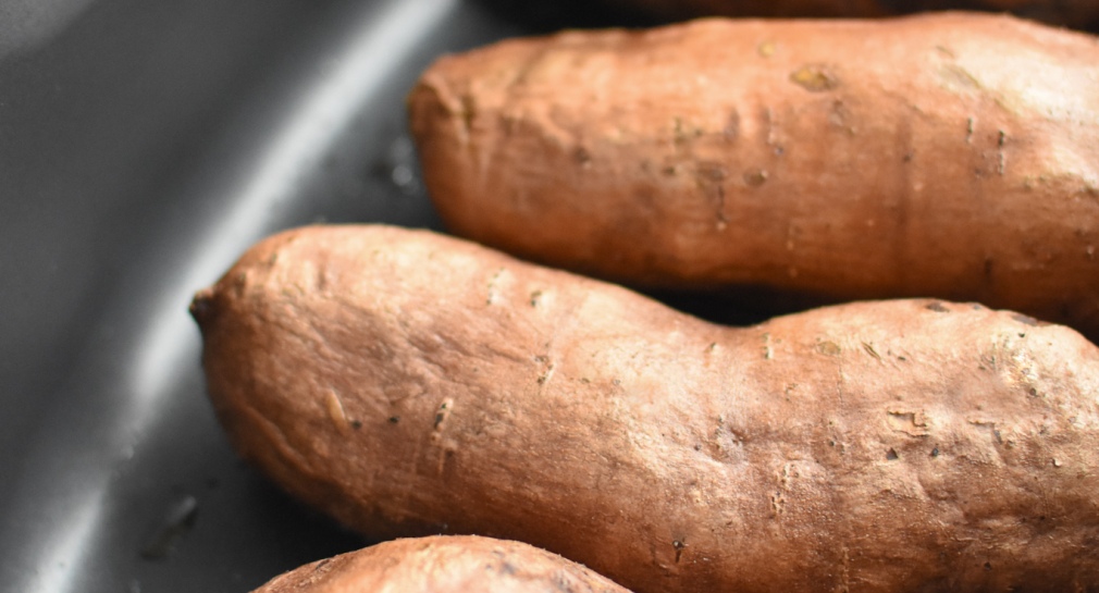 Slow cooker roasted sweet potatoes | Wholesome-joy.com | @Wholesome_Joy